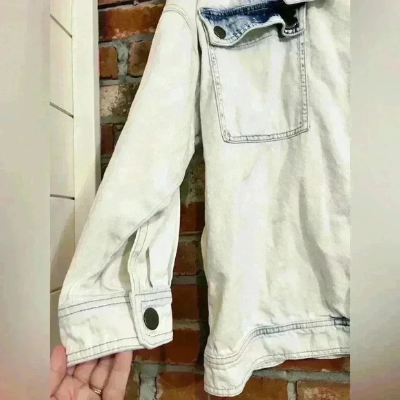 Cabi Bleached Drew Jacket Size Small - Picture 4 of 11